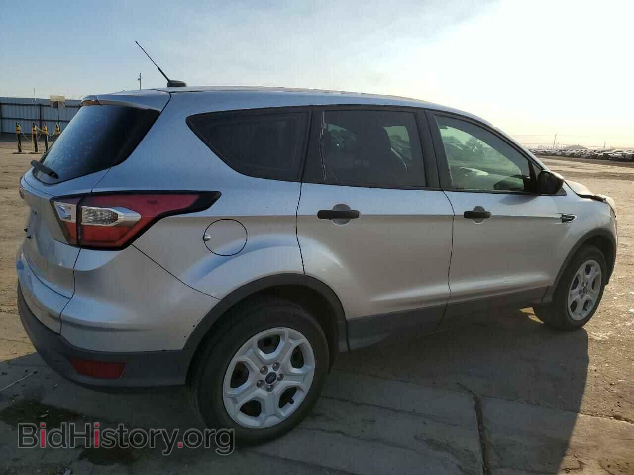 2017 FORD ESCAPE - VIN: 1FMCU0F77HUC02680 - Фото 3