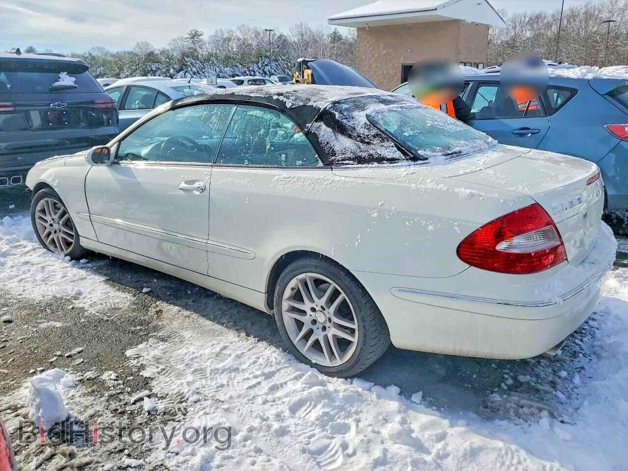 2008 MERCEDES-BENZ CLK-CLASS - VIN: WDBTK56F28F241971 - Photo 2