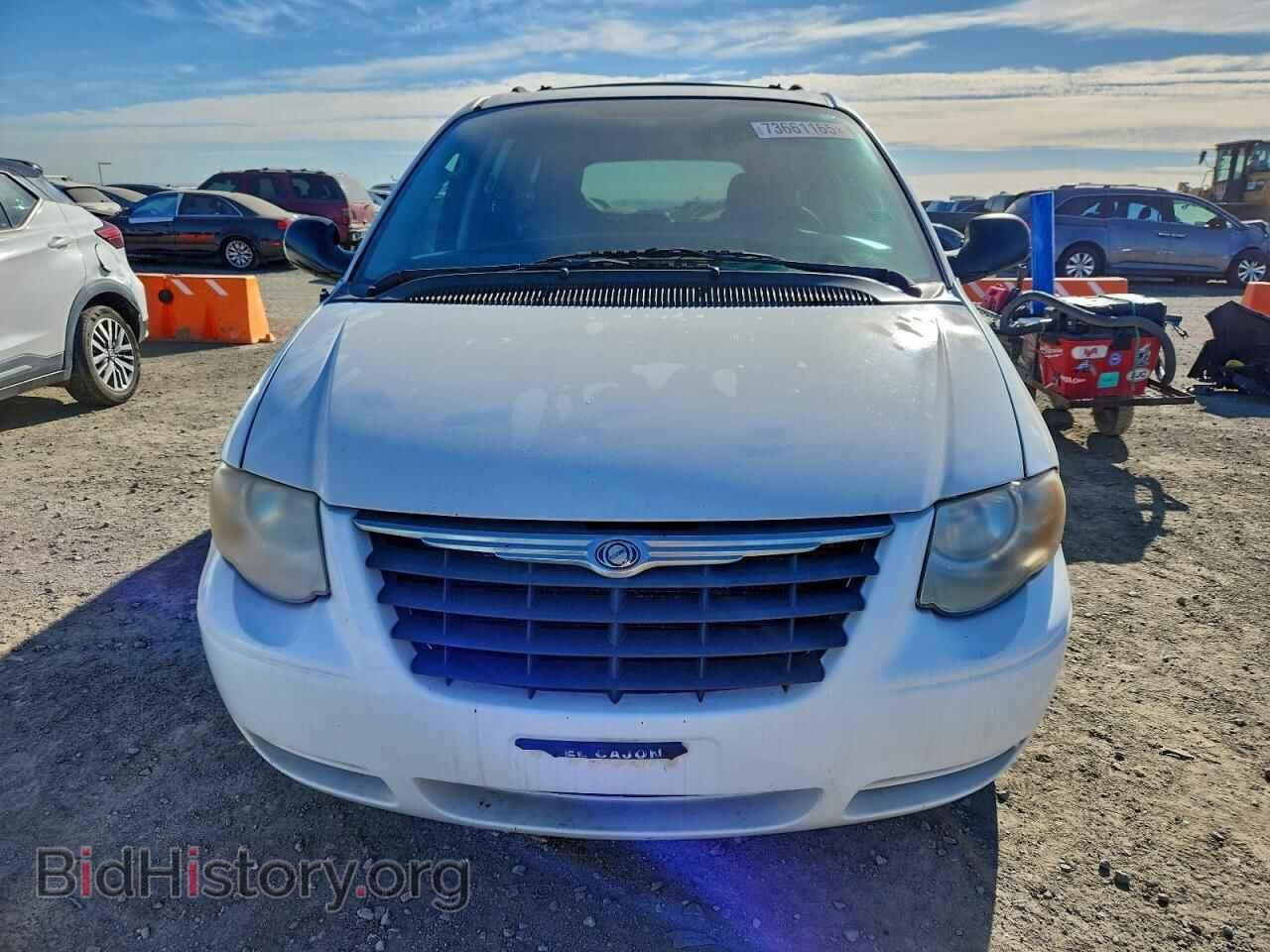2005 CHRYSLER MINIVAN - VIN: 2C4GP54L55R465740 - Фото 5