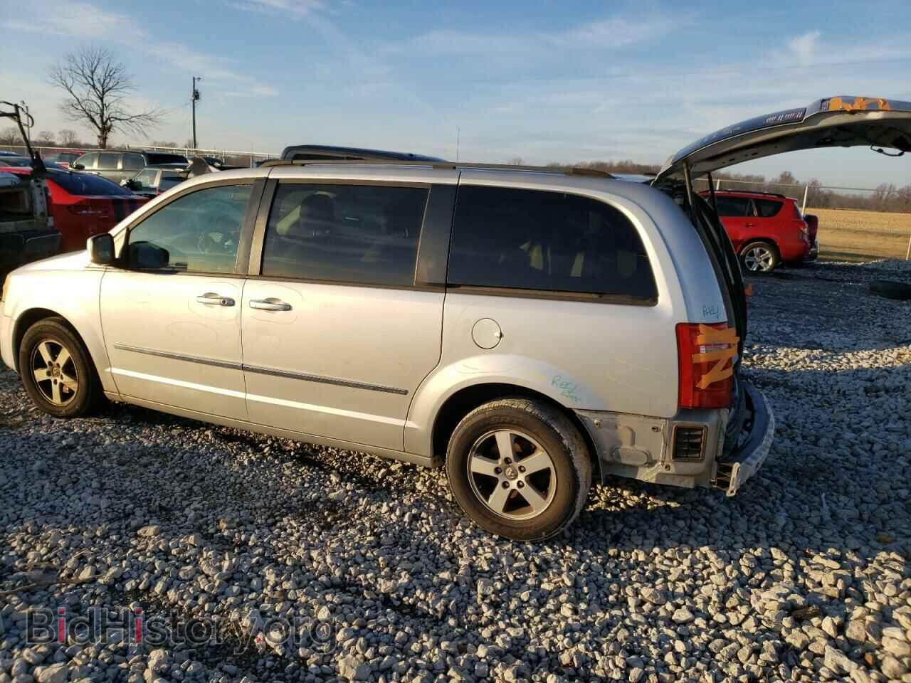 2010 DODGE CARAVAN - VIN: 2D4RN5D18AR375525 - Фото 2