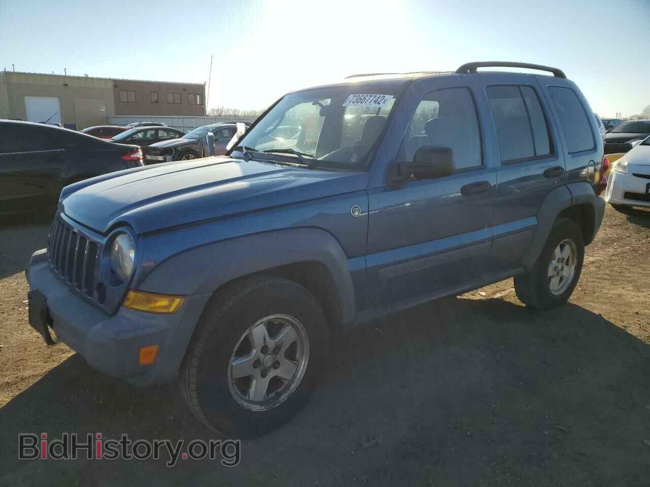 Photo 1J4GL48K96W133326 - JEEP LIBERTY 2006