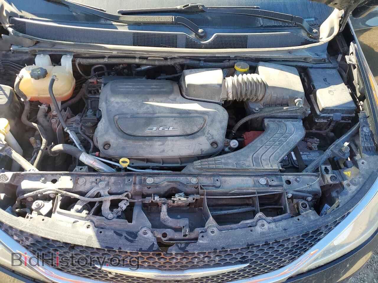2017 Chrysler PACIFICA (VIN 2C4RC1GG3HR620608) — фото 12 из 15