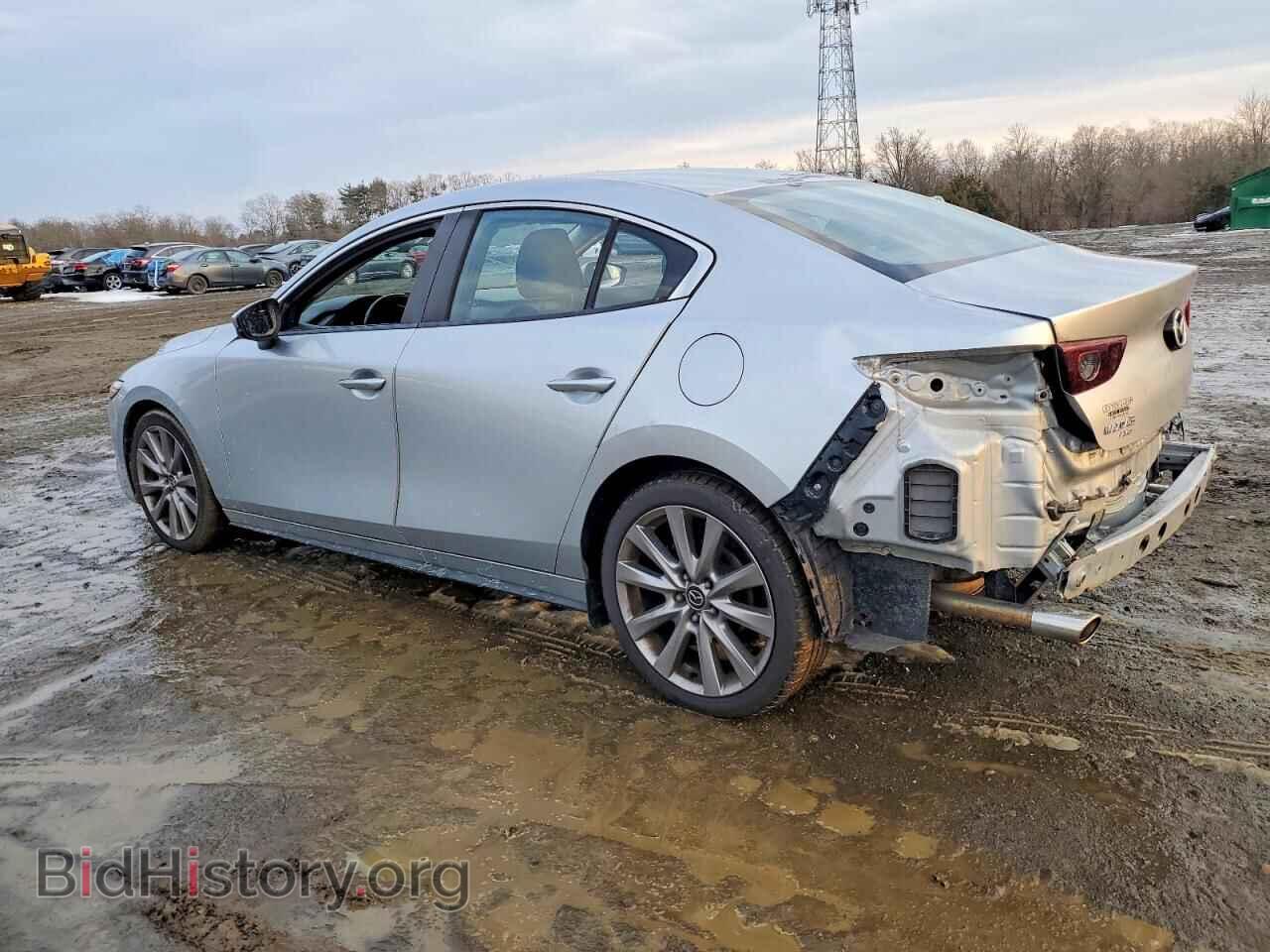 2019 MAZDA 3 - VIN: JM1BPBAM6K1132047 - Photo 2