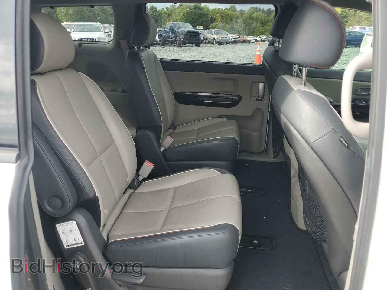 2015 KIA All Models - VIN: KNDMC5C19F6020988 - Photo 11