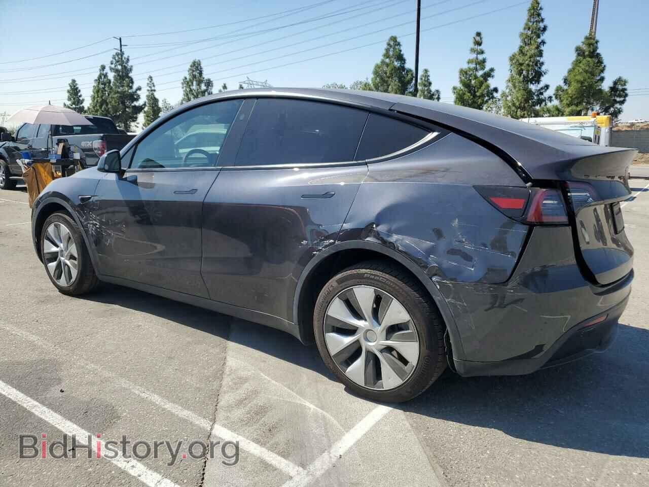2024 TESLA MODEL Y - VIN: 7SAYGDEE6RF069383 - Фото 2