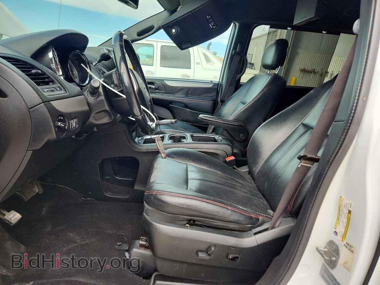 2017 Dodge CARAVAN (VIN 2C4RDGEG6HR865387) — photo 7 of 16