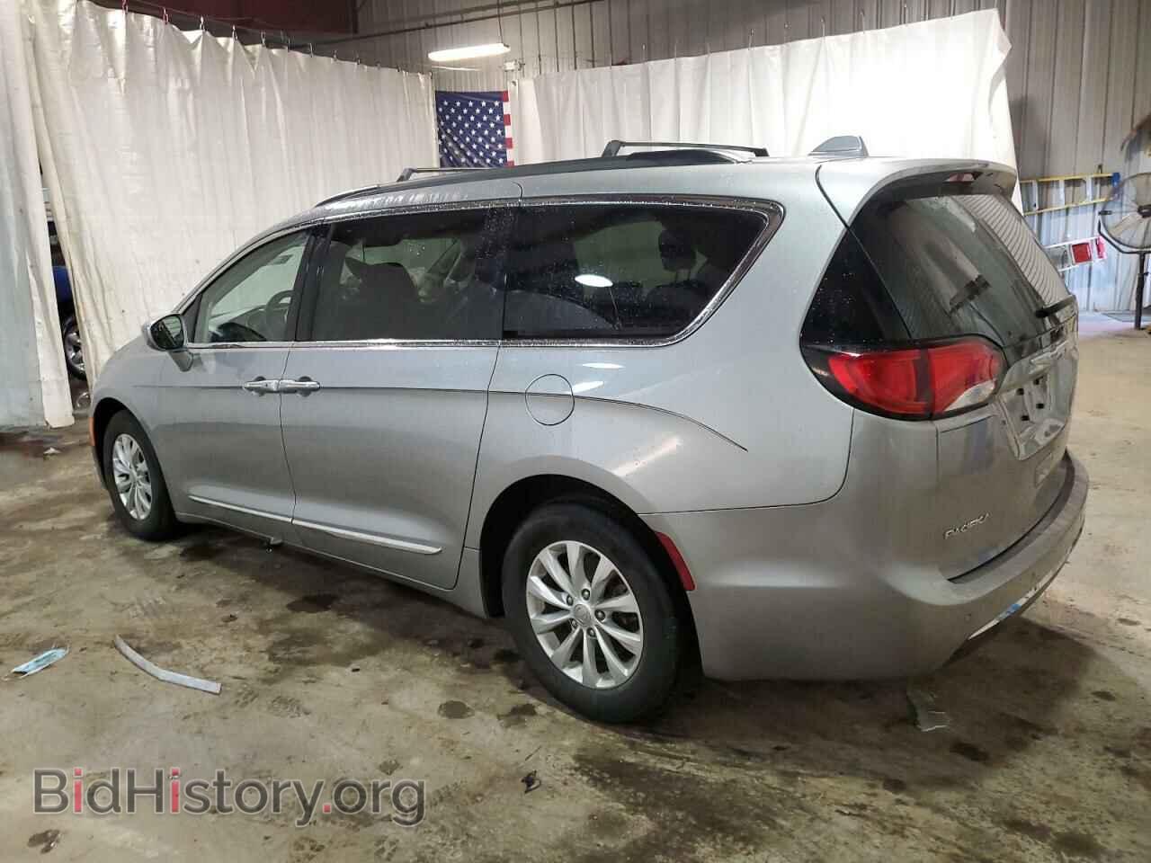 2017 CHRYSLER PACIFICA - VIN: 2C4RC1BG3HR571370 - Photo 2