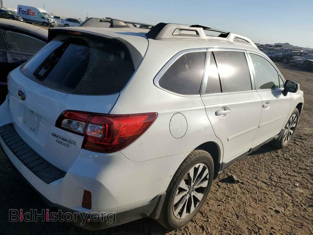 2017 SUBARU OUTBACK - VIN: 4S4BSANC6H3206375 - Фото 3