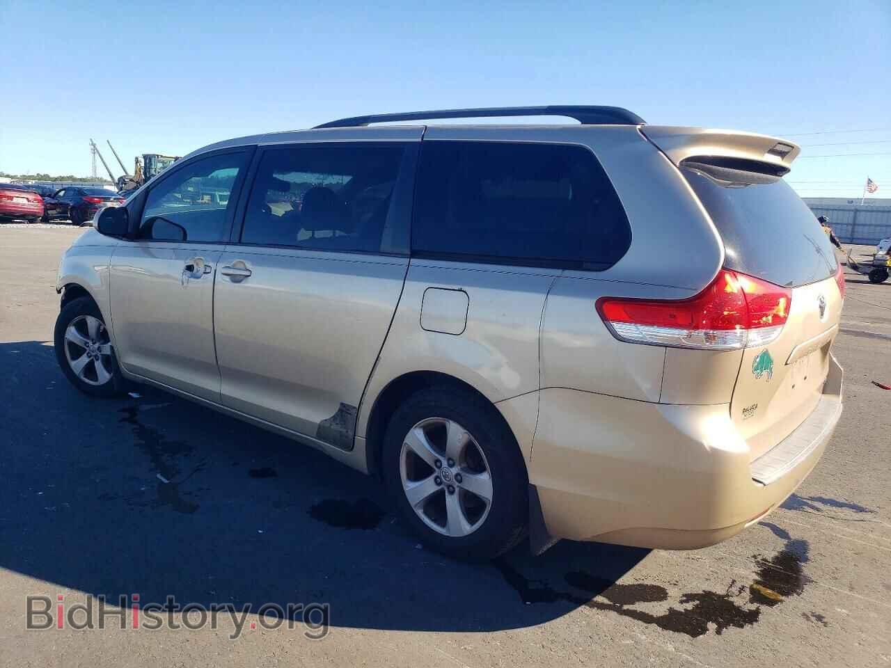 2012 TOYOTA All Models - VIN: 5TDKK3DC5CS236864 - Фото 2
