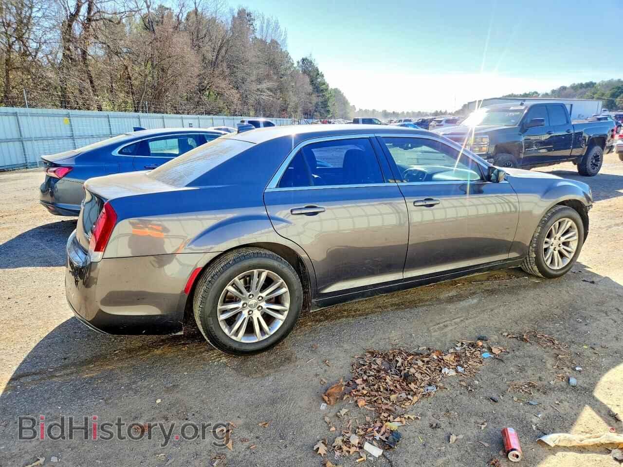 2016 CHRYSLER 300 - VIN: 2C3CCAAG0GH313470 - Фото 3