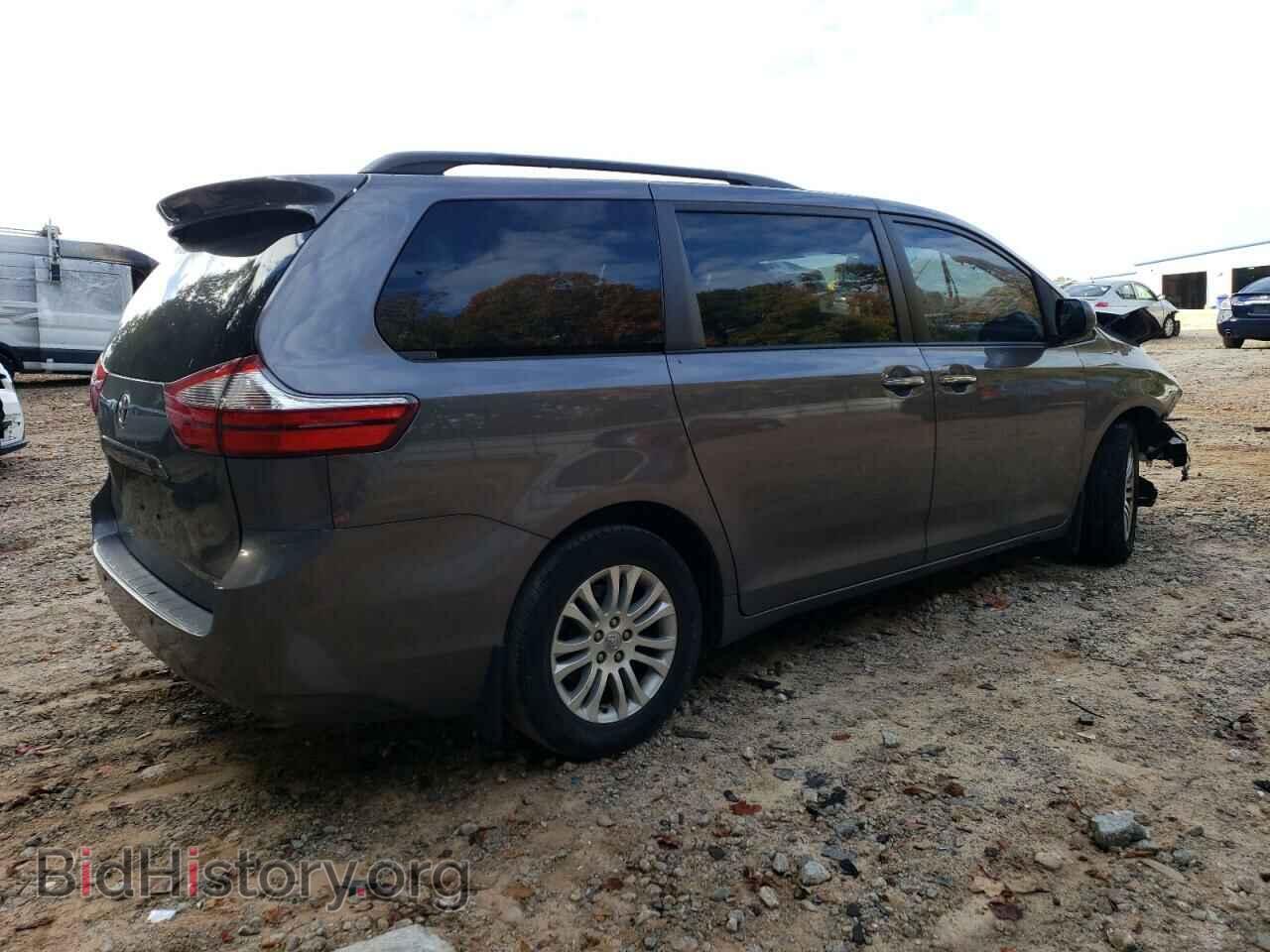 2017 TOYOTA All Models - VIN: 5TDYZ3DC2HS809698 - Фото 3