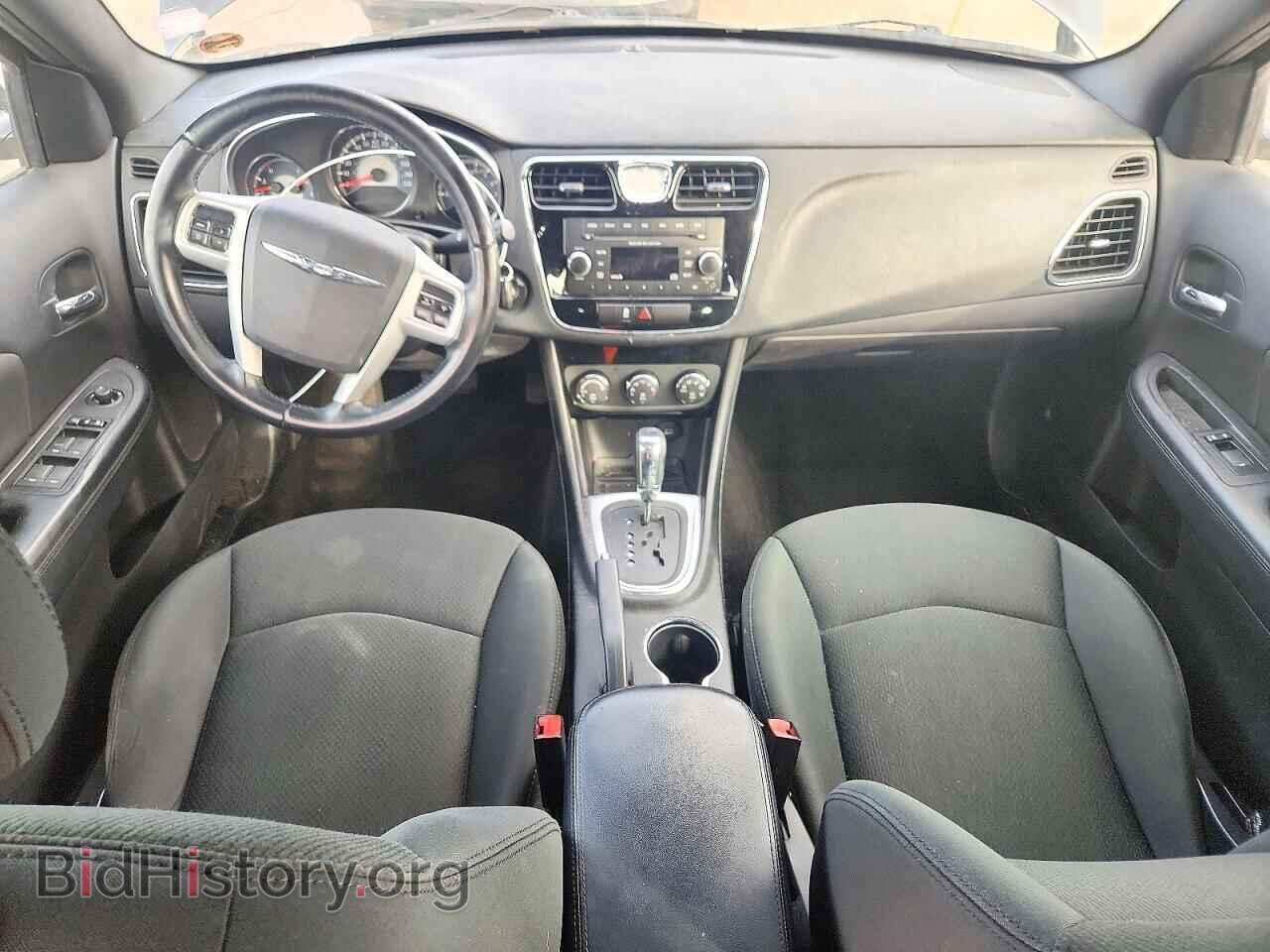 2012 Chrysler 200 (VIN 1C3CCBBBXCN130653) — photo 8 of 12