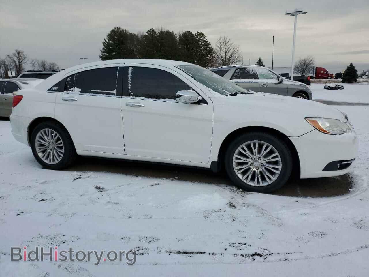 2011 CHRYSLER 200 - VIN: 1C3BC2FG2BN618009 - Фото 4
