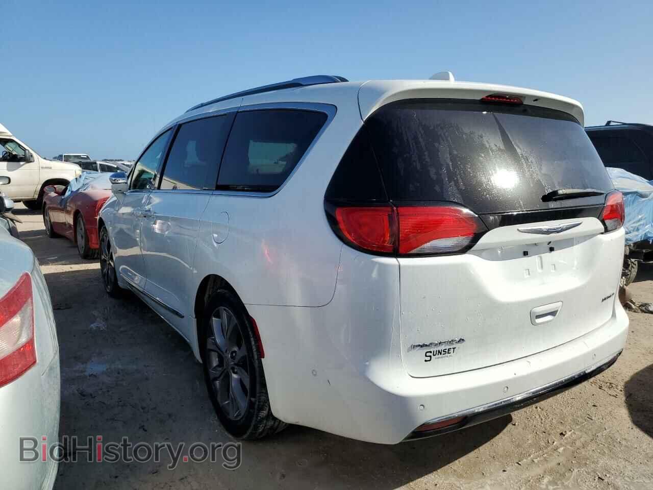 2019 CHRYSLER PACIFICA - VIN: 2C4RC1GG3KR569926 - Фото 2