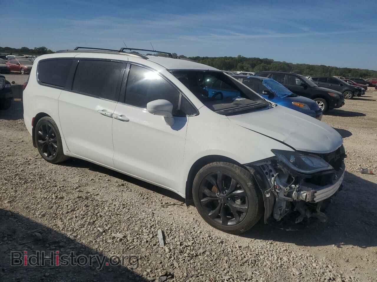 2019 CHRYSLER PACIFICA - VIN: 2C4RC1BG9KR576547 - Фото 4