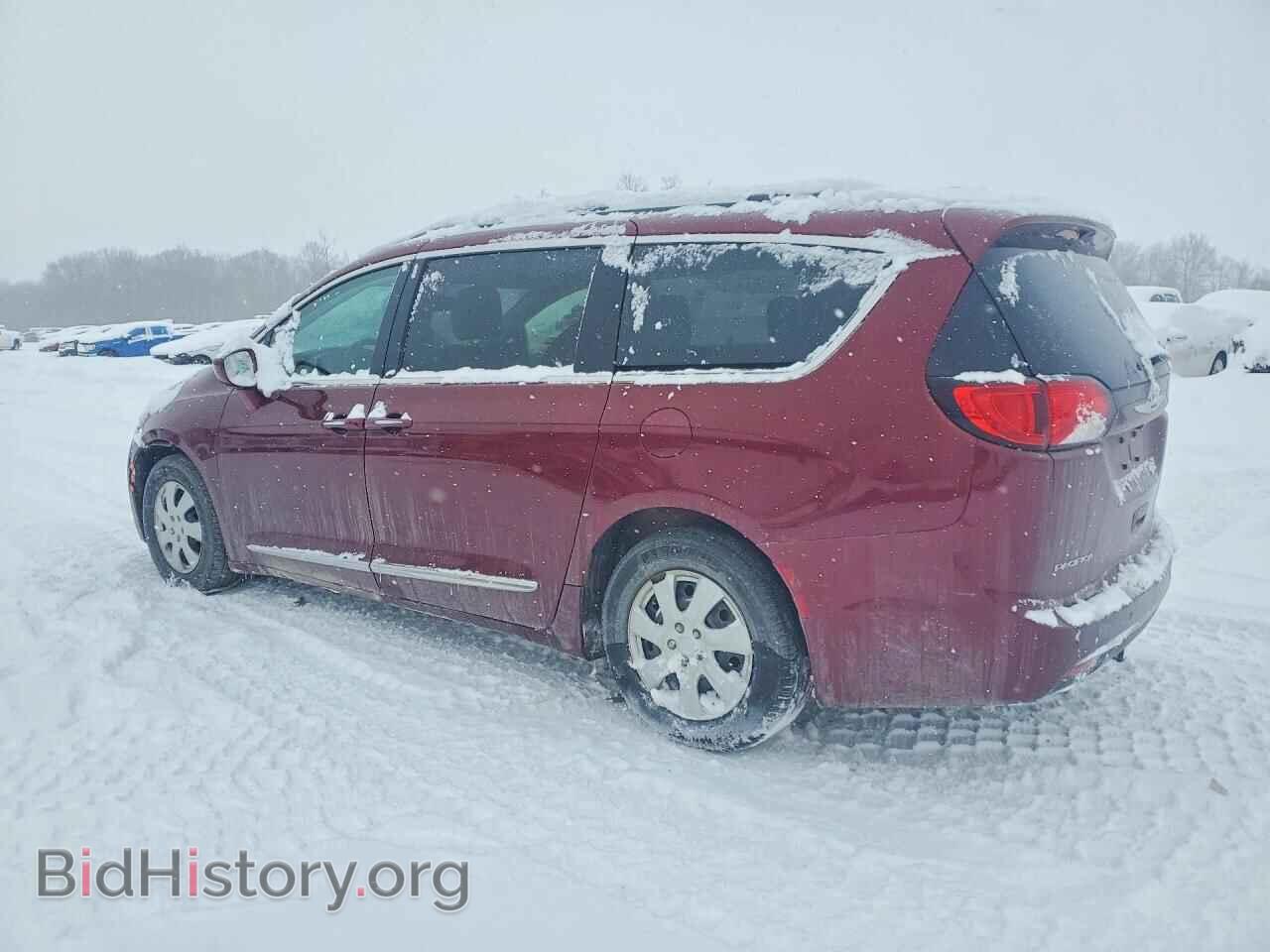 2017 CHRYSLER PACIFICA - VIN: 2C4RC1BG2HR711795 - Фото 2