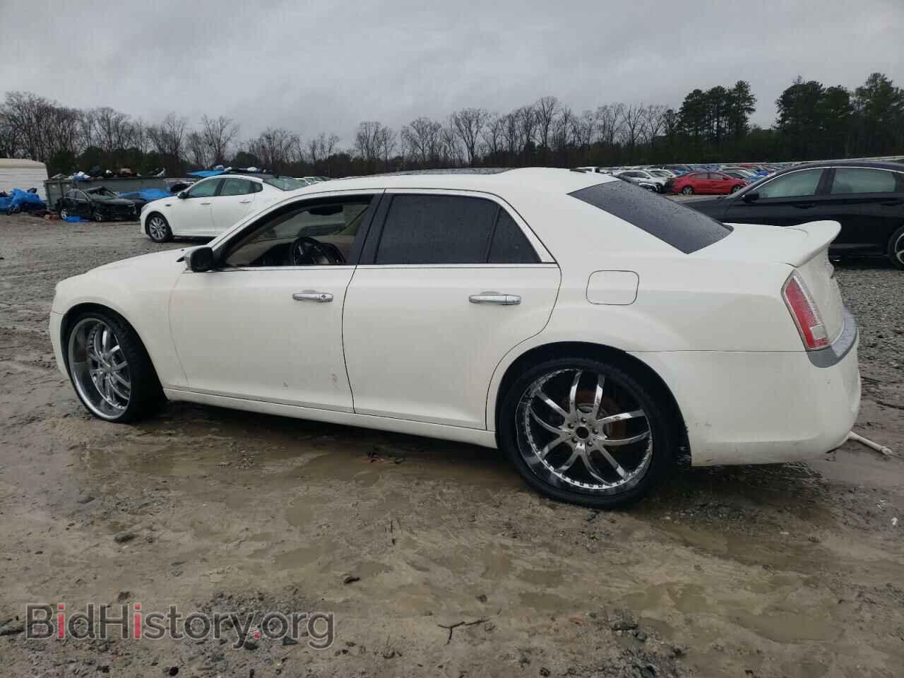 2012 CHRYSLER 300 - VIN: 2C3CCAPT1CH238244 - Фото 2