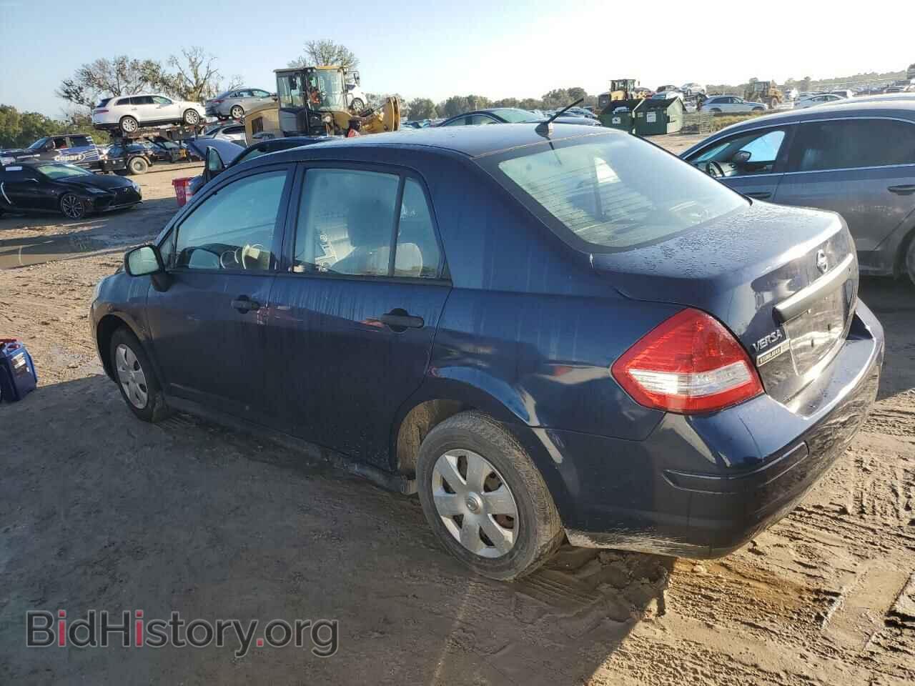 2009 NISSAN VERSA - VIN: 3N1CC11E09L472500 - Фото 2