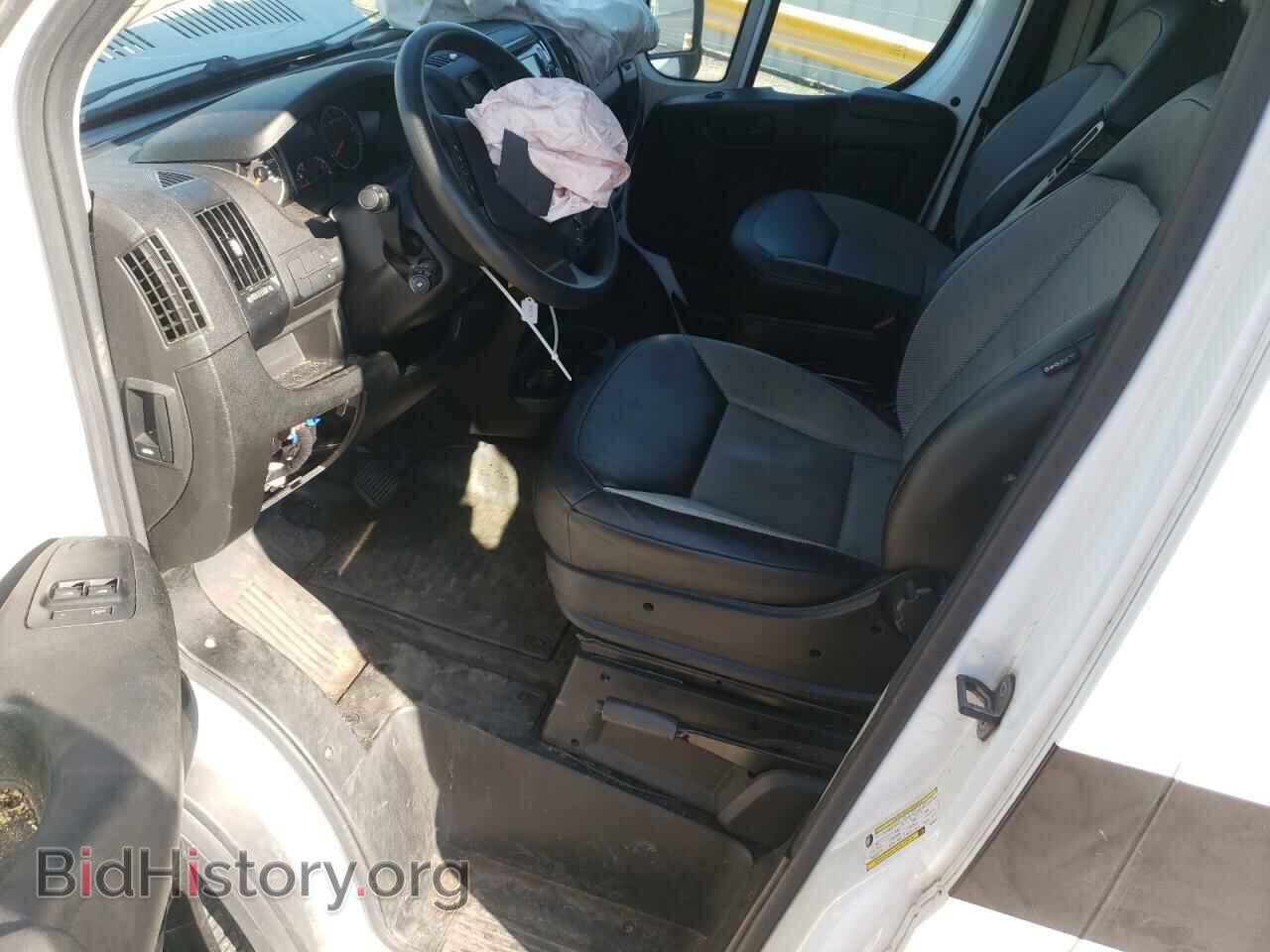 2019 RAM All Models - VIN: 3C6TRVAG2KE532797 - Фото 8