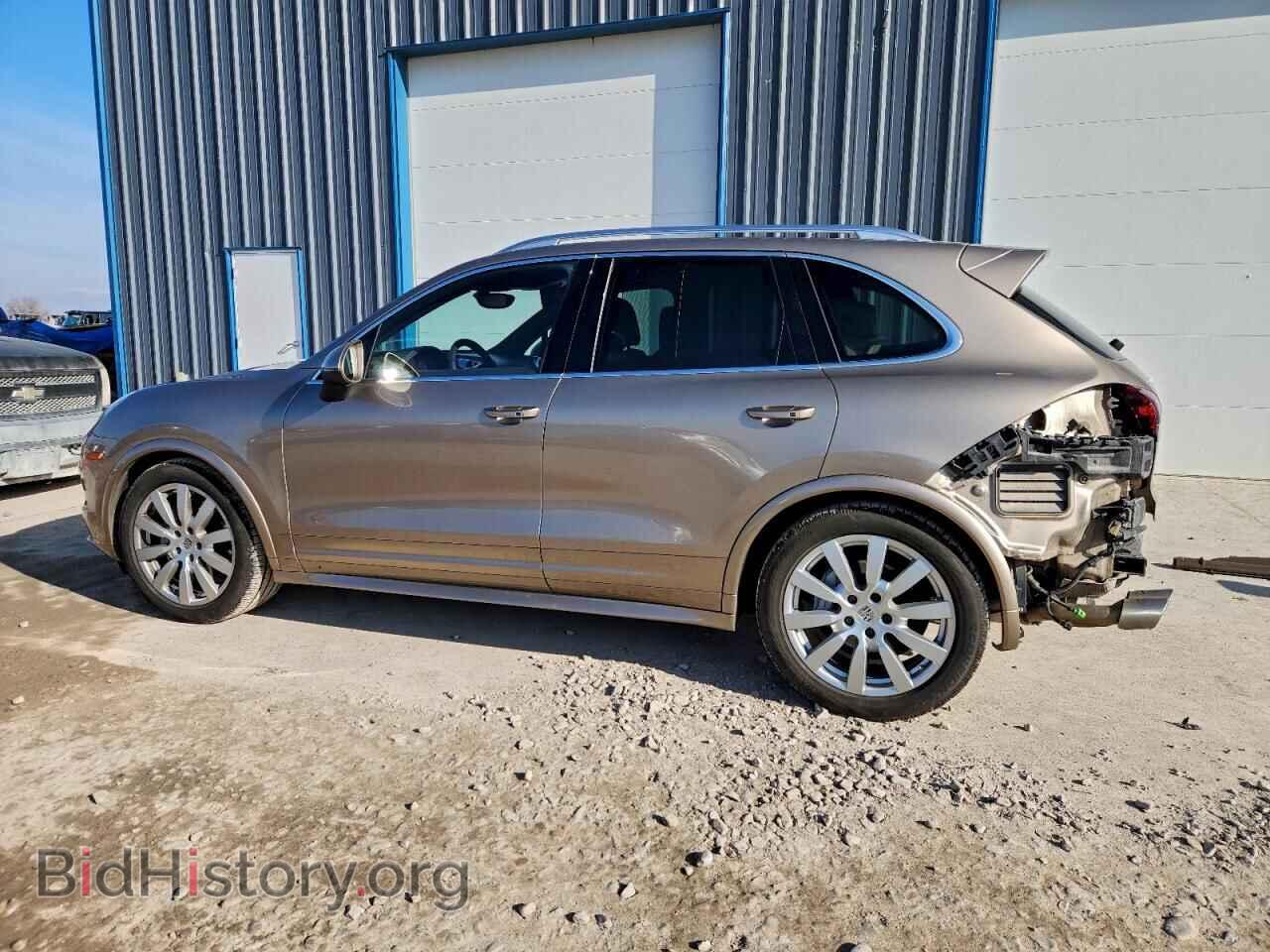 2017 PORSCHE CAYENNE - VIN: WP1AB2A26HLA50470 - Фото 2