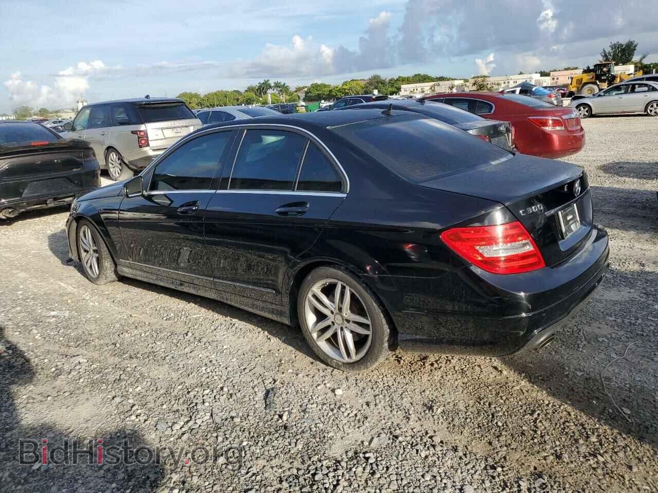 2013 MERCEDES-BENZ C-CLASS - VIN: WDDGF8AB9DA795437 - Фото 2
