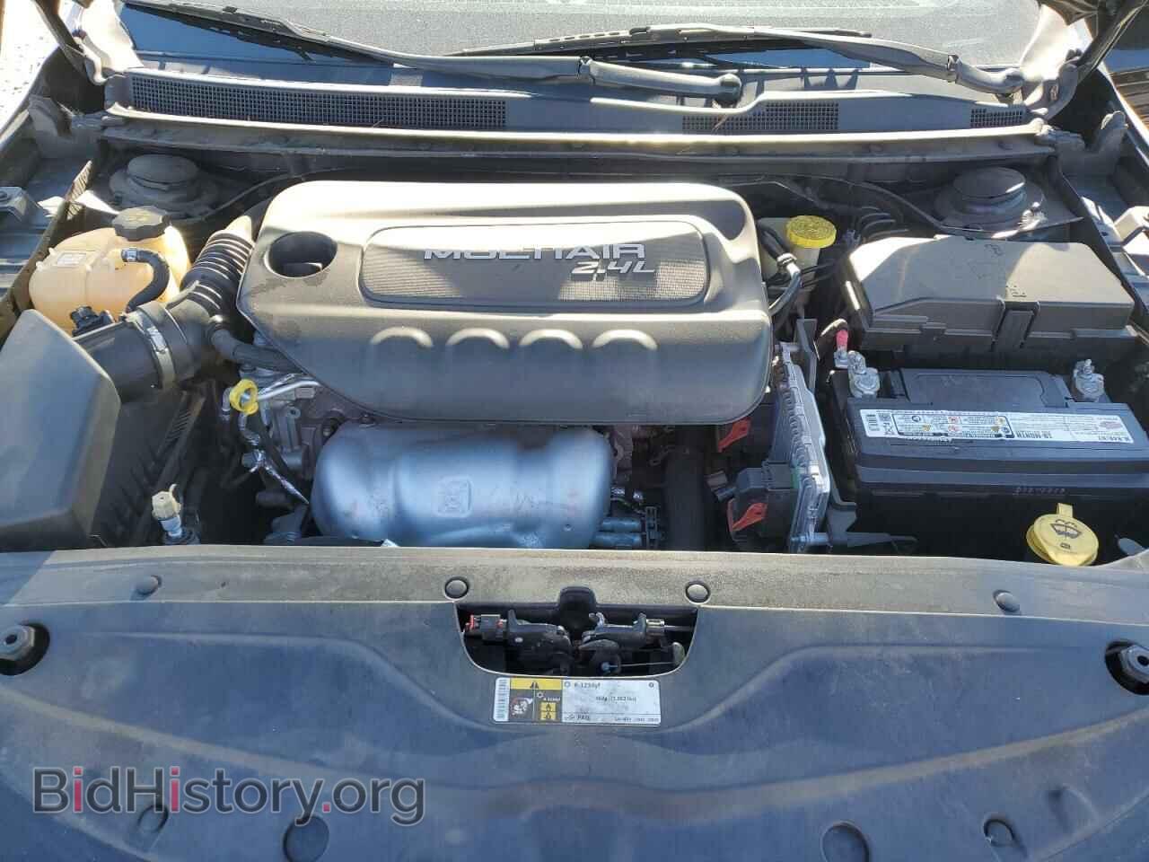 2016 CHRYSLER 200 - VIN: 1C3CCCBB1GN192065 - Фото 11