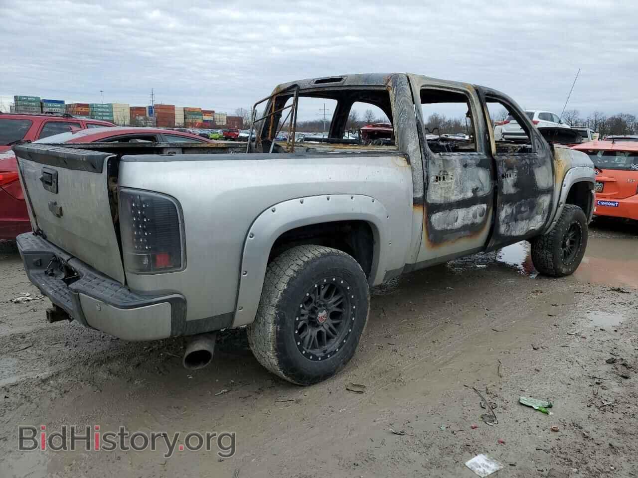 2011 CHEVROLET SILVERADO - VIN: 3GCPKSE34BG298641 - Фото 3