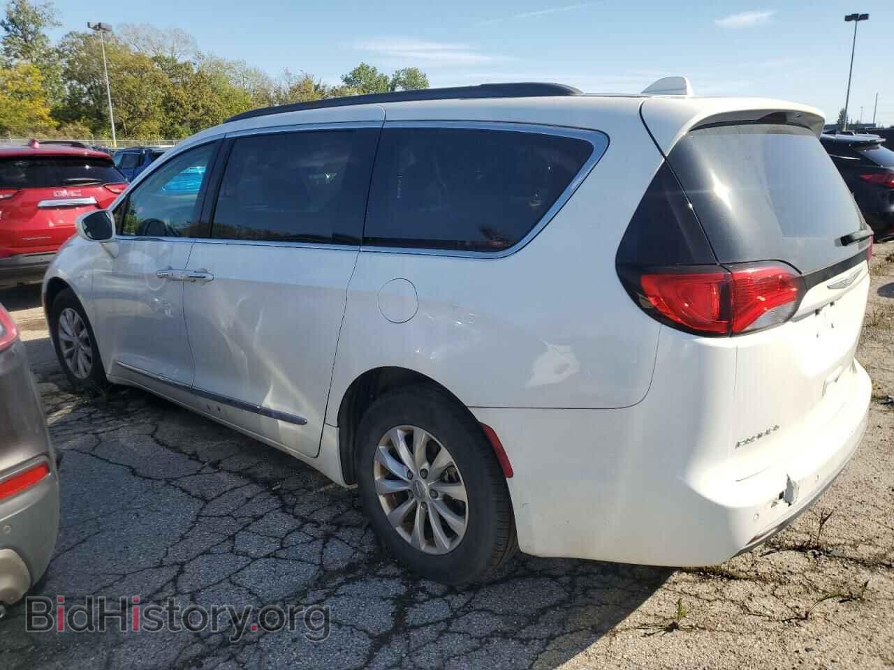 2017 CHRYSLER PACIFICA - VIN: 2C4RC1BG9HR621852 - Photo 2