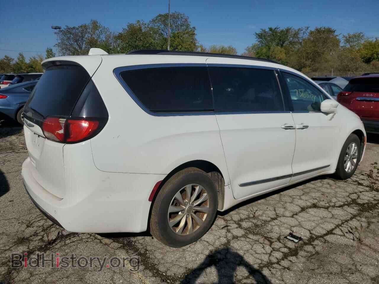 2017 CHRYSLER PACIFICA - VIN: 2C4RC1BG9HR621852 - Photo 3