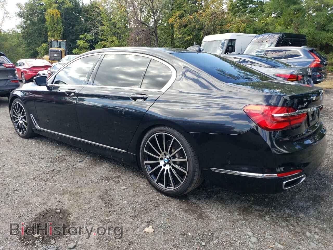 2016 BMW 7 SERIES - VIN: WBA7F2C50GG421005 - Фото 2