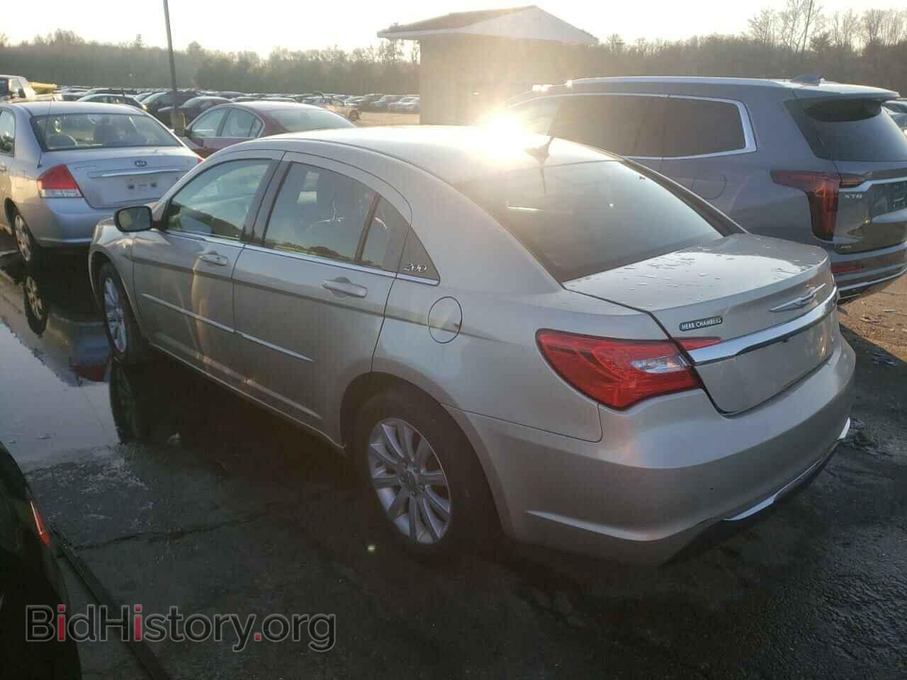 2013 CHRYSLER 200 - VIN: 1C3CCBBB7DN732752 - Фото 2