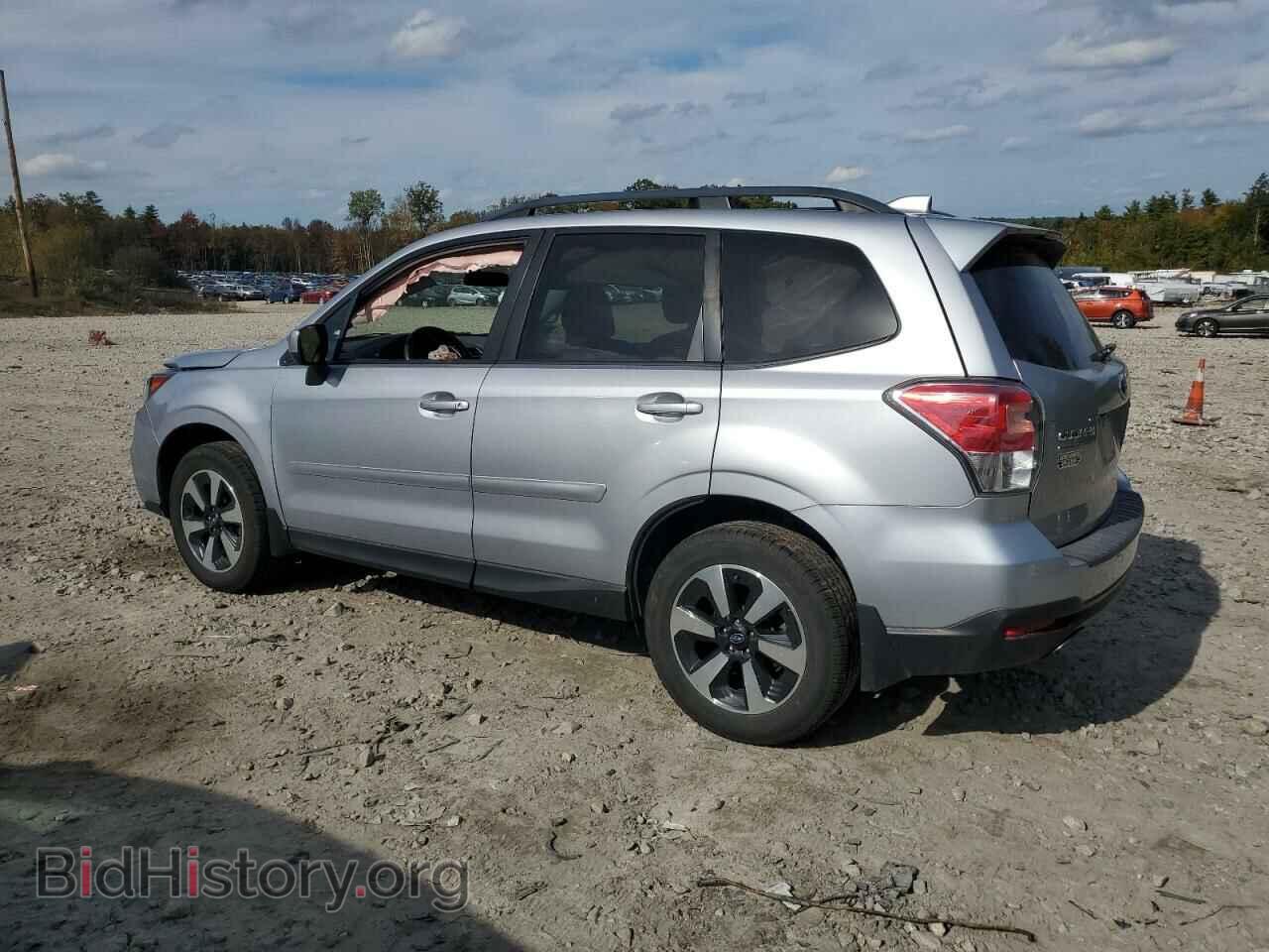 2017 SUBARU FORESTER - VIN: JF2SJAEC1HH553897 - Фото 2