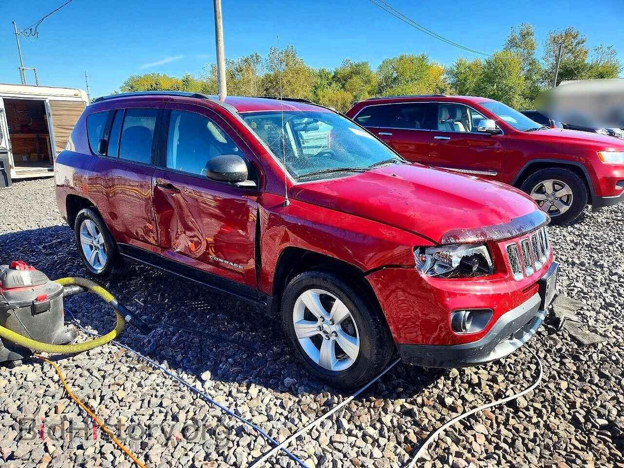 2014 Jeep COMPASS (VIN 1C4NJDBB6ED880114) — фото 4 из 14