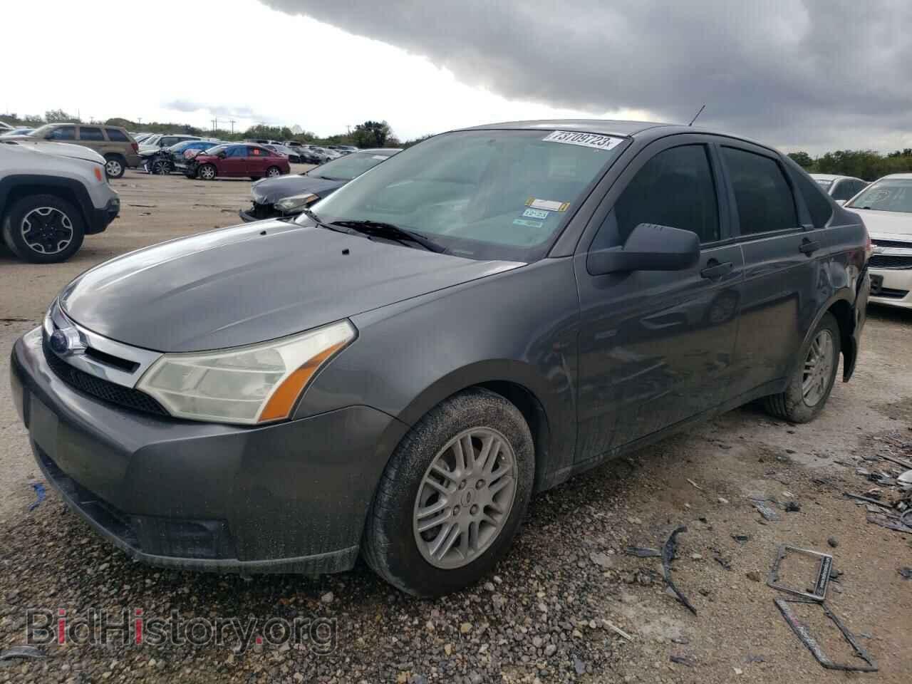 Photo 1FAHP3FN6AW152811 - FORD FOCUS 2010