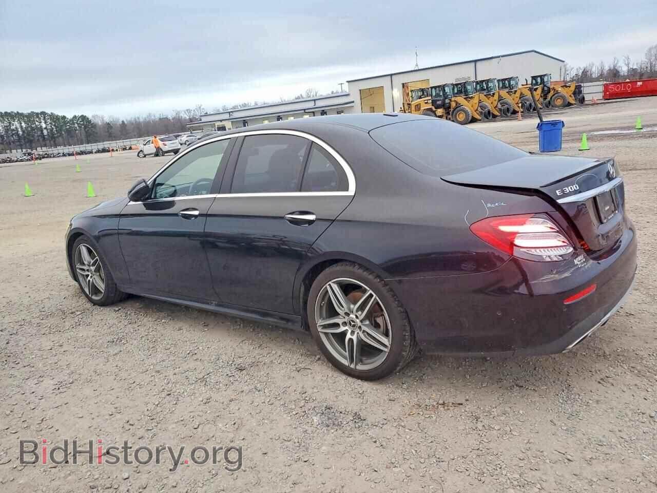 2019 MERCEDES-BENZ E-CLASS - VIN: WDDZF4JB2KA638587 - Фото 2