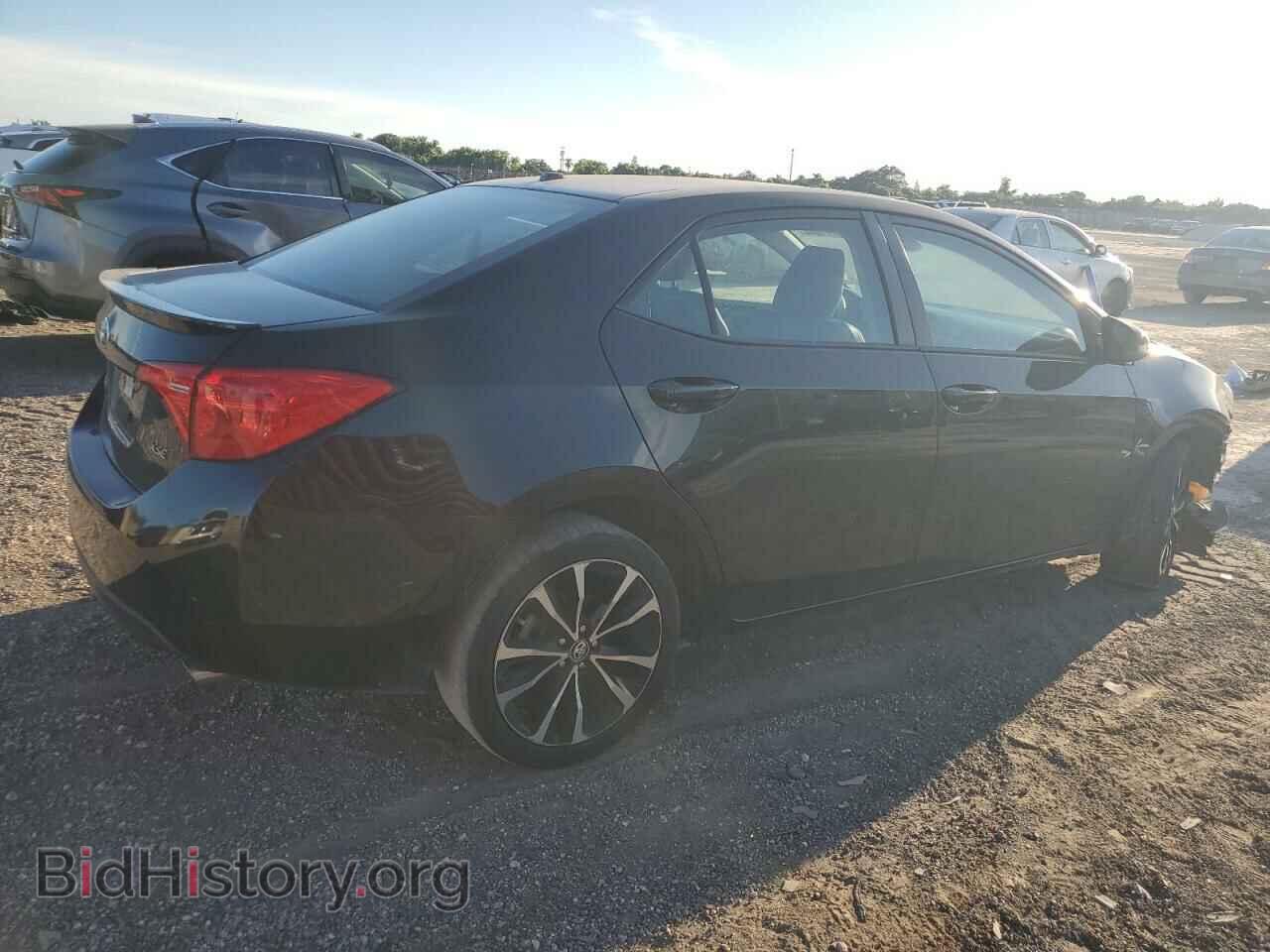 2017 TOYOTA COROLLA - VIN: 2T1BURHE1HC842185 - Фото 3