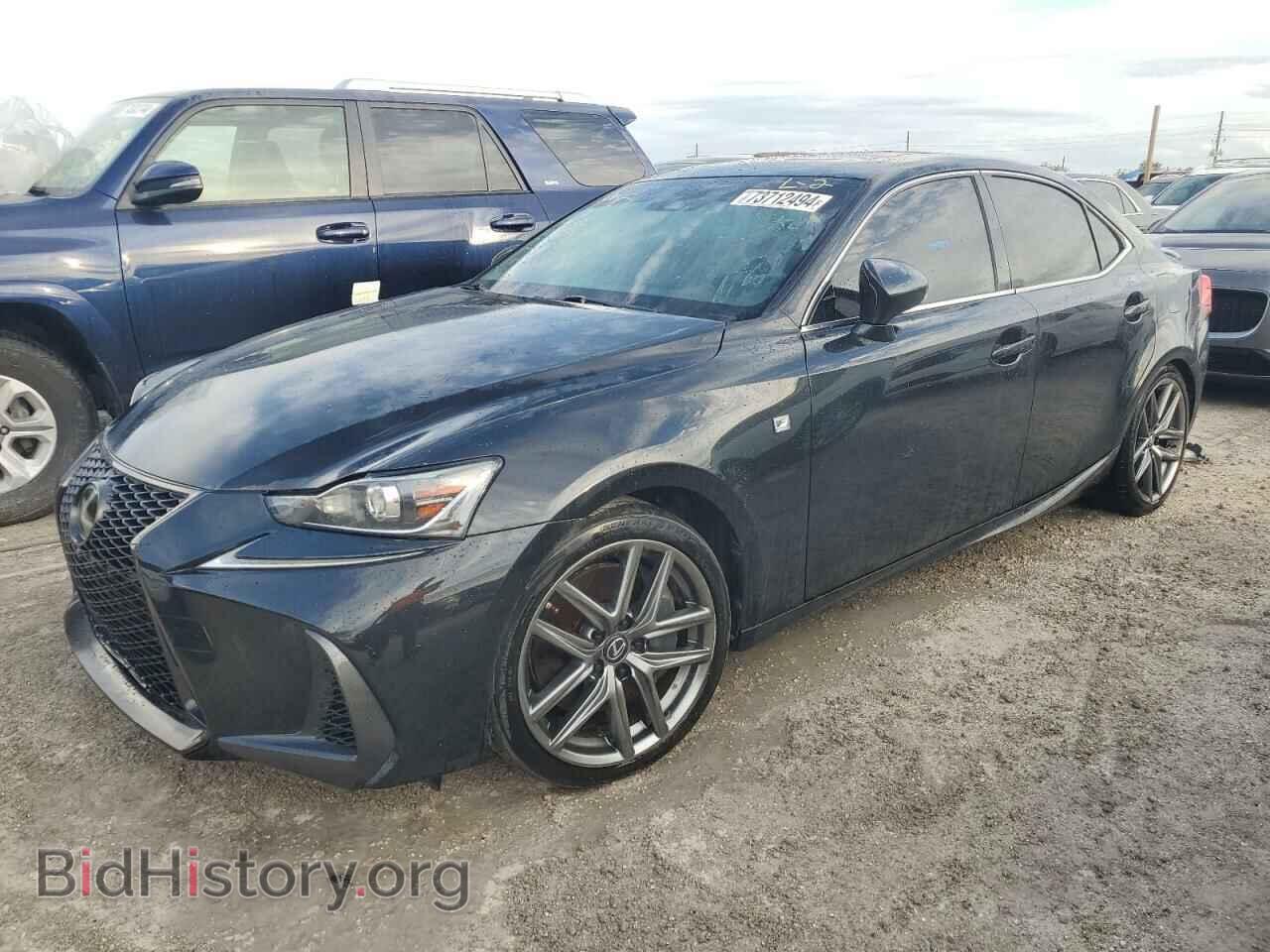 Photo JTHBA1D22H5055697 - LEXUS IS 2017