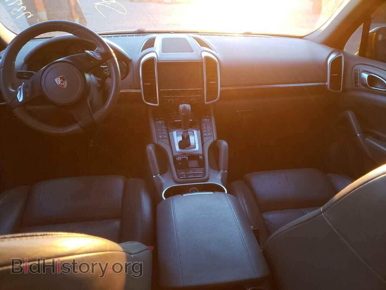 2011 PORSCHE CAYENNE - VIN: WP1AA2A24BLA04744 - Photo 8