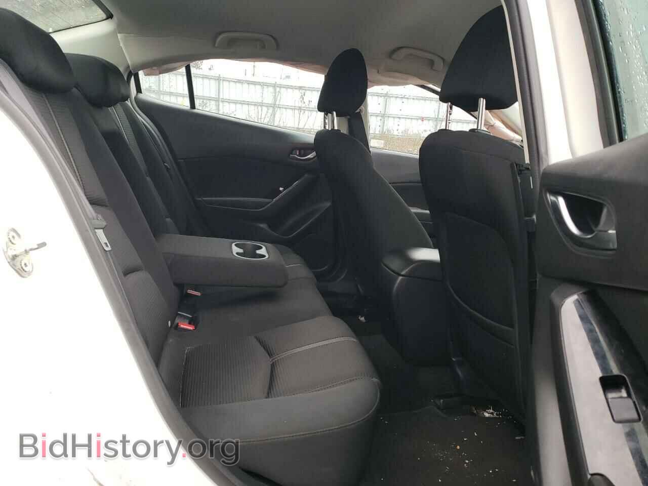 2018 MAZDA 3 - VIN: 3MZBN1V78JM225557 - Фото 10