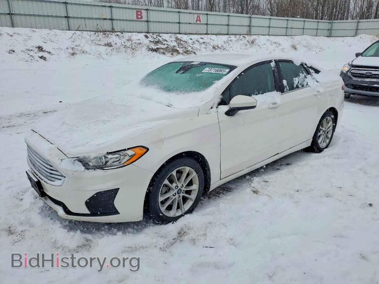 Photo 3FA6P0LU7KR226517 - FORD FUSION 2019