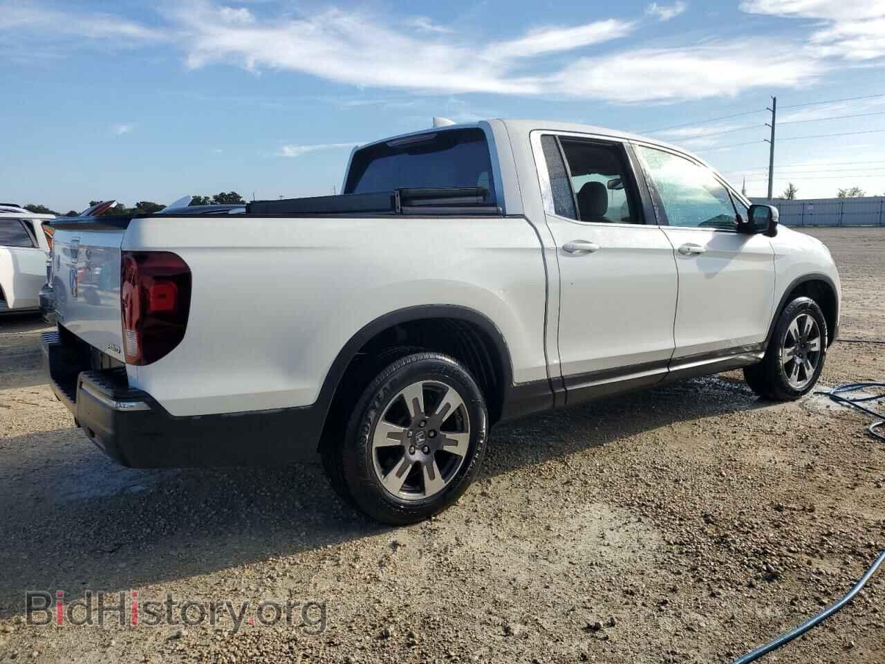 2018 HONDA RIDGELINE - VIN: 5FPYK3F68JB007783 - Фото 3