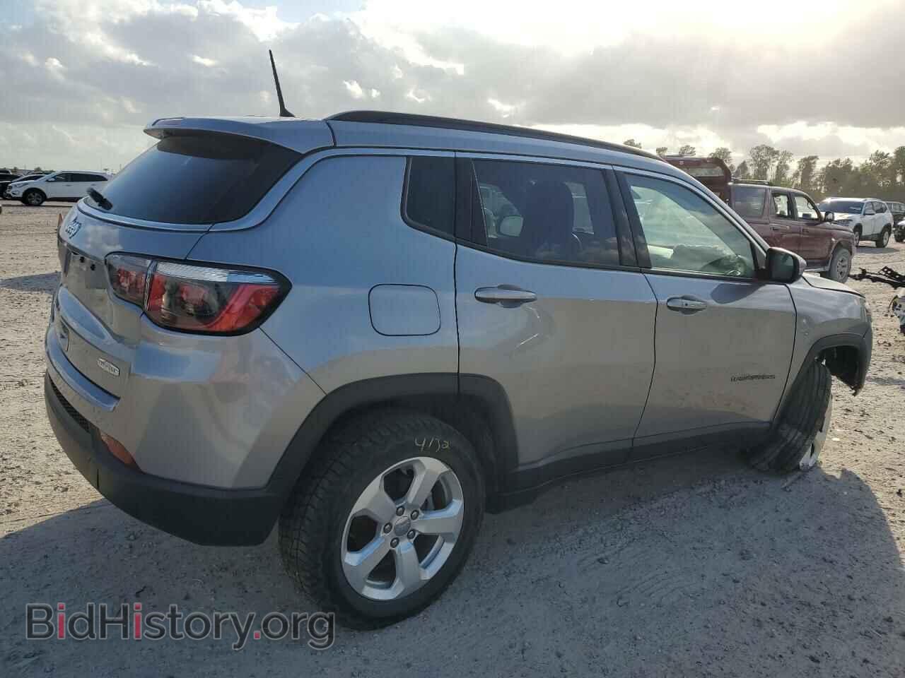 2018 JEEP COMPASS - VIN: 3C4NJDBB8JT202775 - Фото 3