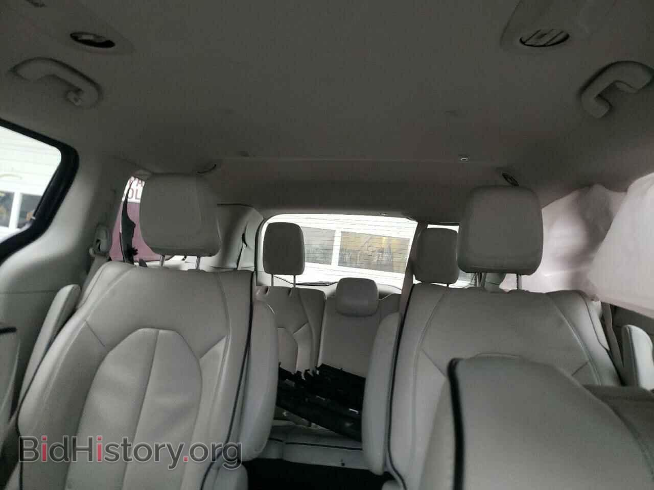 2018 CHRYSLER PACIFICA - VIN: 2C4RC1N73JR358596 - Photo 10