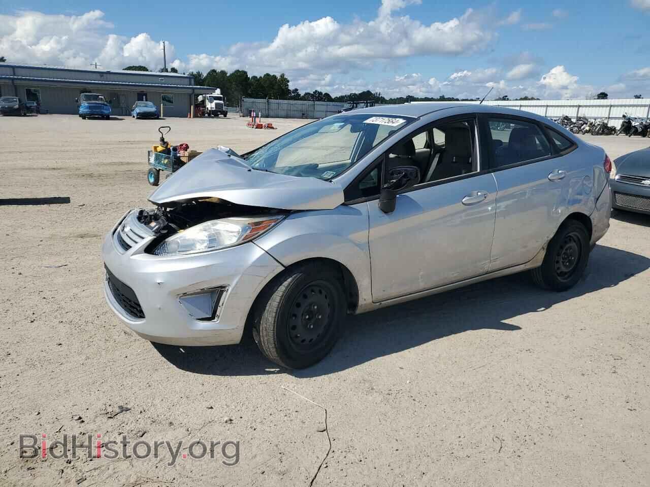 Photo 3FADP4AJ4BM231758 - FORD FIESTA 2011