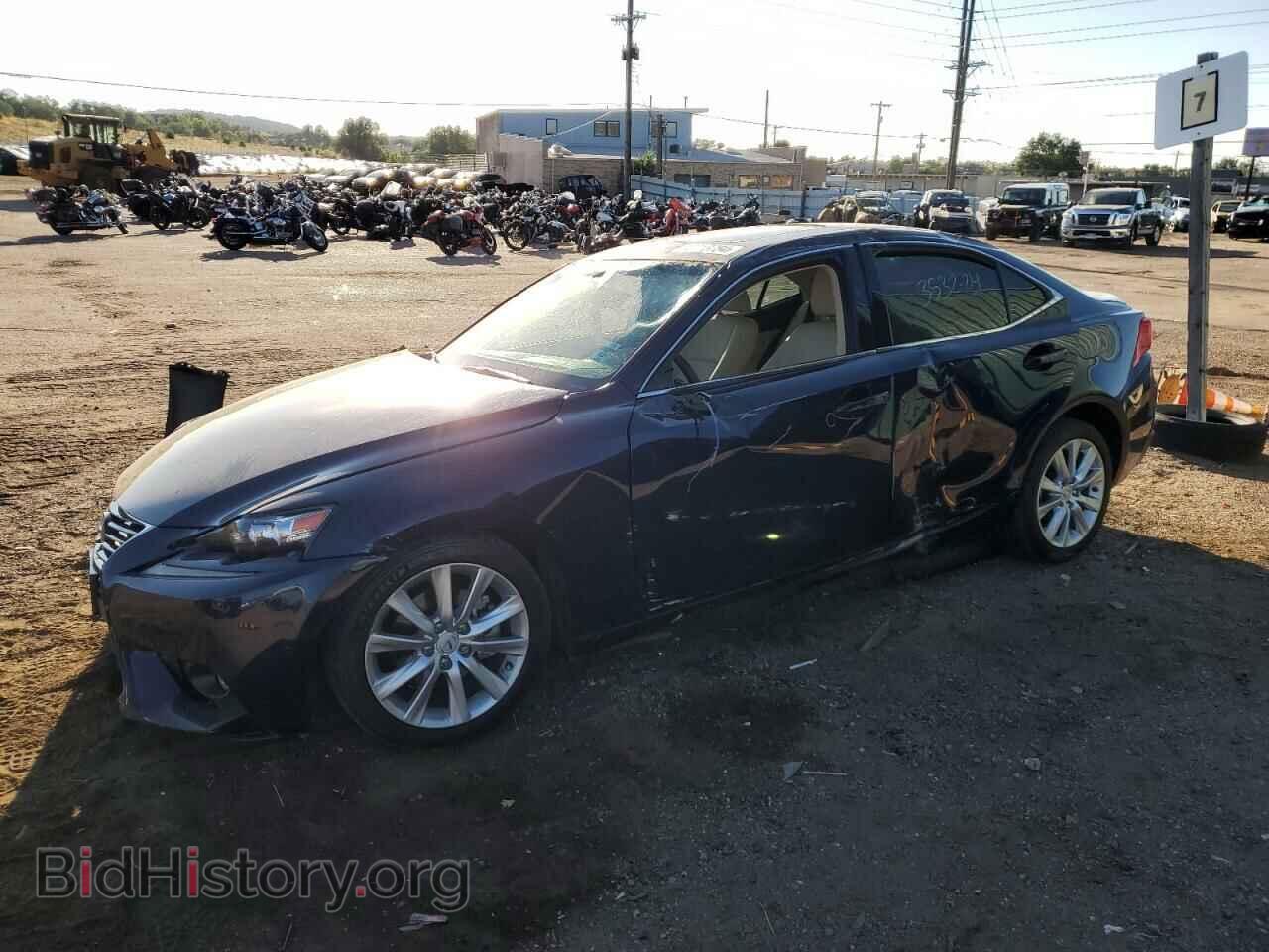 Фотография JTHCF1D29F5017578 - LEXUS IS 2015