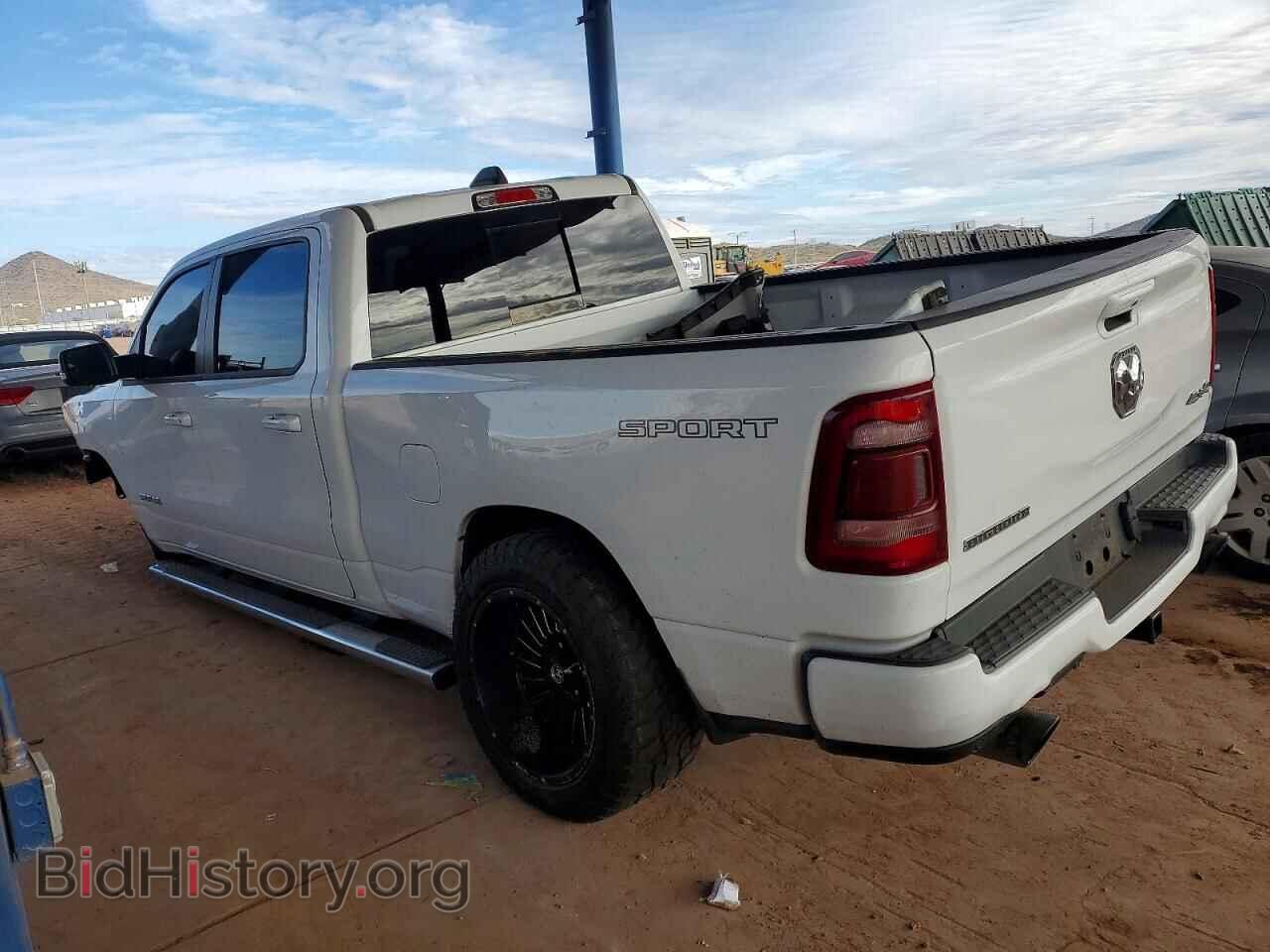 2020 RAM 1500 - VIN: 1C6SRFMT3LN390872 - Фото 2