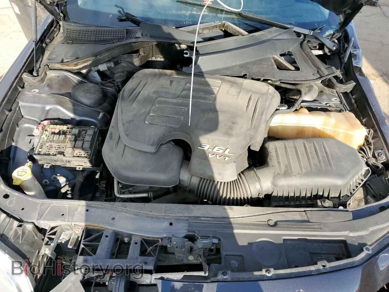2016 CHRYSLER 300 - VIN: 2C3CCAAG3GH161068 - Фото 11