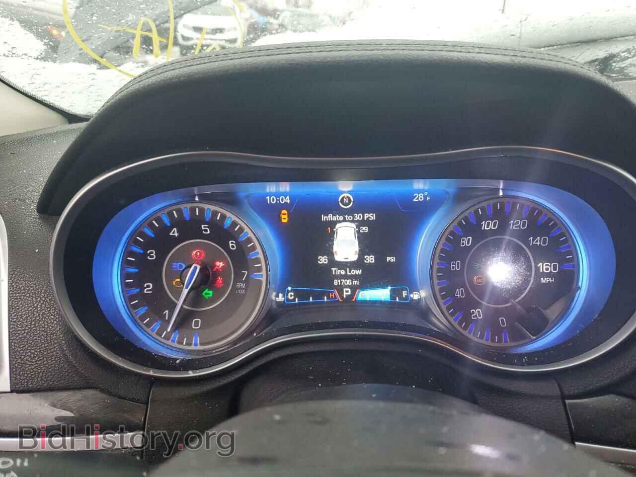 2016 CHRYSLER 300 - VIN: 2C3CCAAG3GH161068 - Фото 9