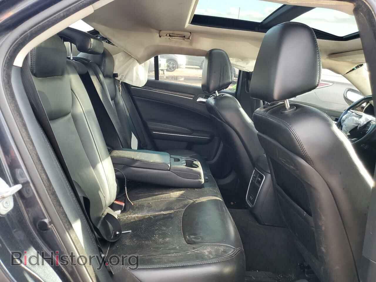 2016 CHRYSLER 300 - VIN: 2C3CCAAG3GH161068 - Фото 10