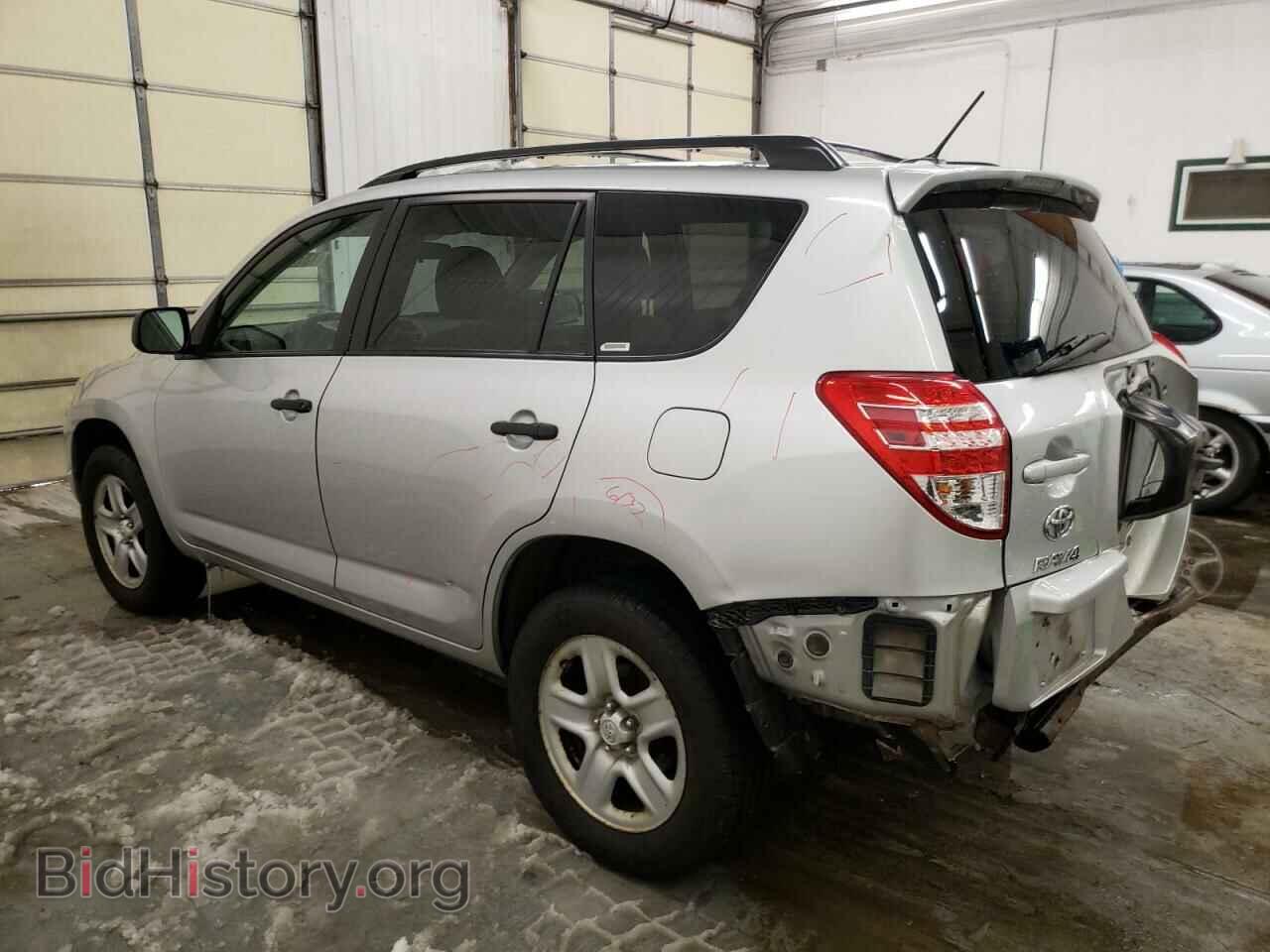 2011 TOYOTA RAV4 - VIN: 2T3BF4DV7BW084174 - Фото 2